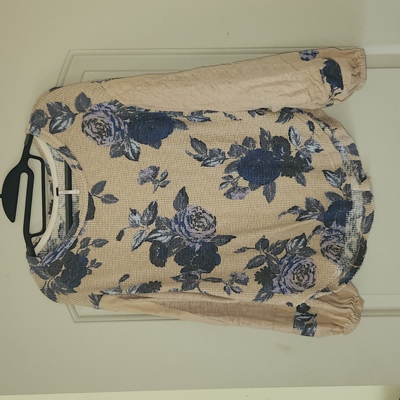 Free People Flower Patch Thermal Top Blue Roses Cream Floral XS Sweater Blouse - Picture 8 of 16